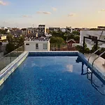 Luxury Apartment 2Br, Pool Roof, Near To The Beach